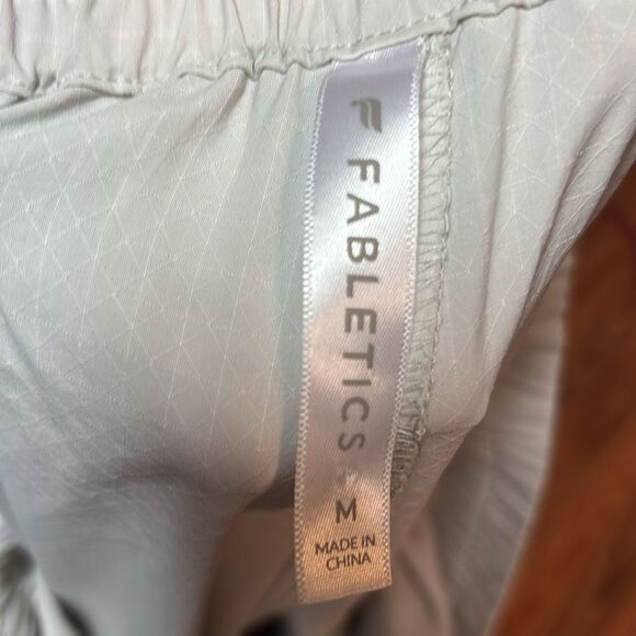 Fabletics Ripstop Cargo Wide Leg Pant, light grey, Medium - Picture 9 of 10